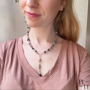 Necklace with pendant natural coral gemstones